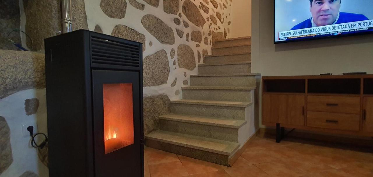 Quinta Da Tormenta -14 Pessoas- Cabeceiras De Basto 2 Casas E Piscina Privada Villa Екстериор снимка